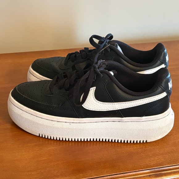 Nike Court Vision Alta Platform Sneakers Black/White Women's 8.5 - Picture 2 of 9